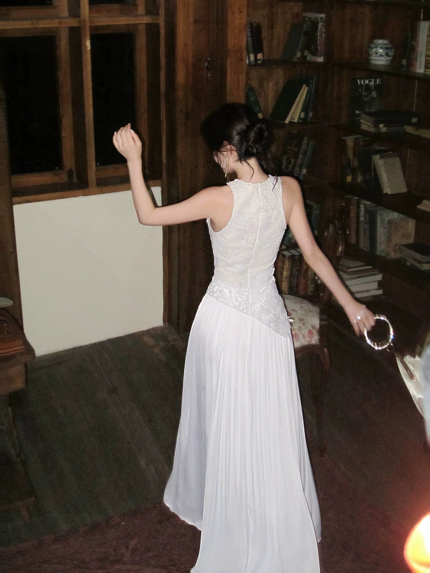 A Line Sleeveless Wedding Dress Chiffon Graduation Dress L106
