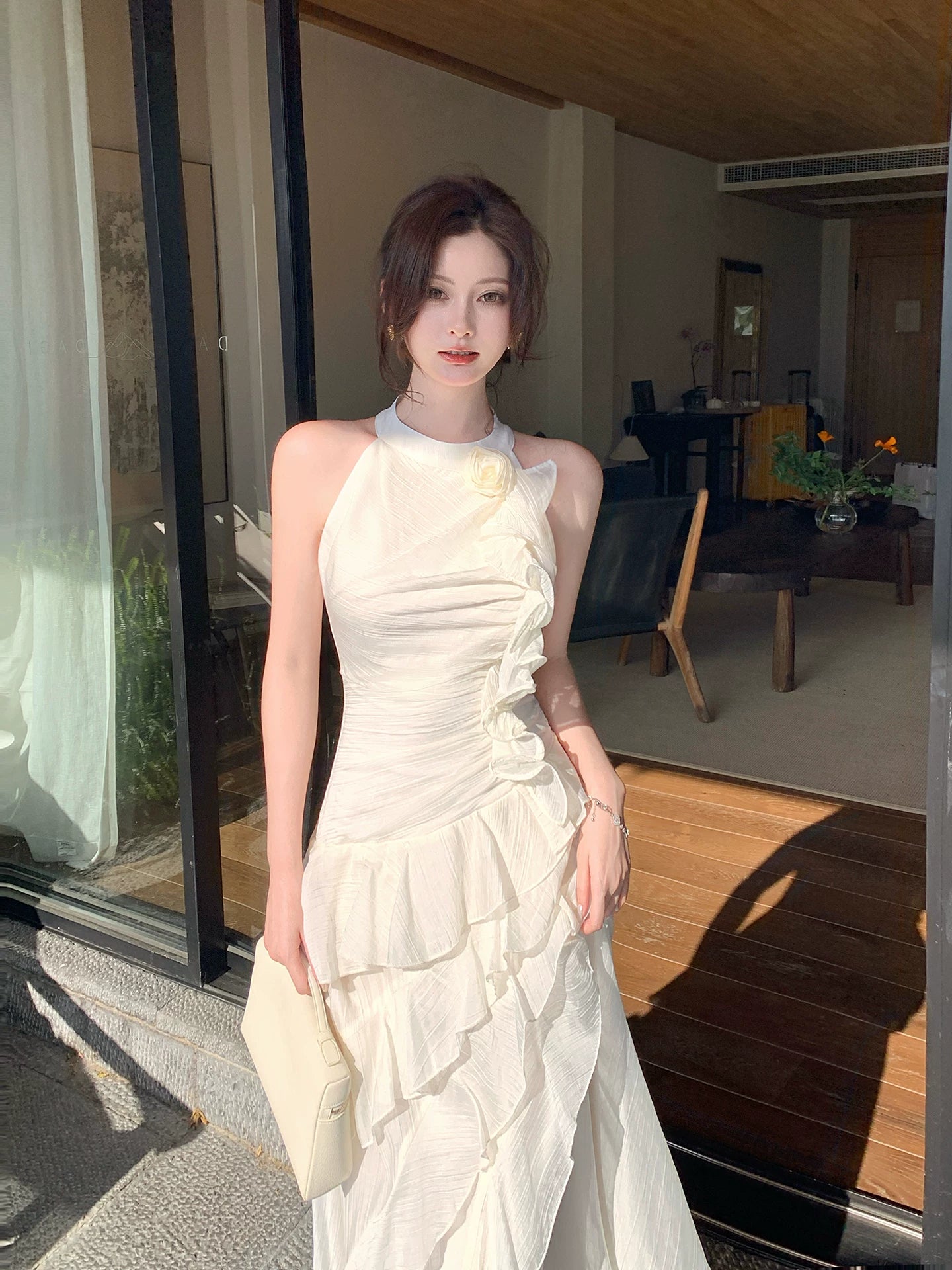 Halter Ivory Ruffled Evening Dress Elegant Wedding Dress L102