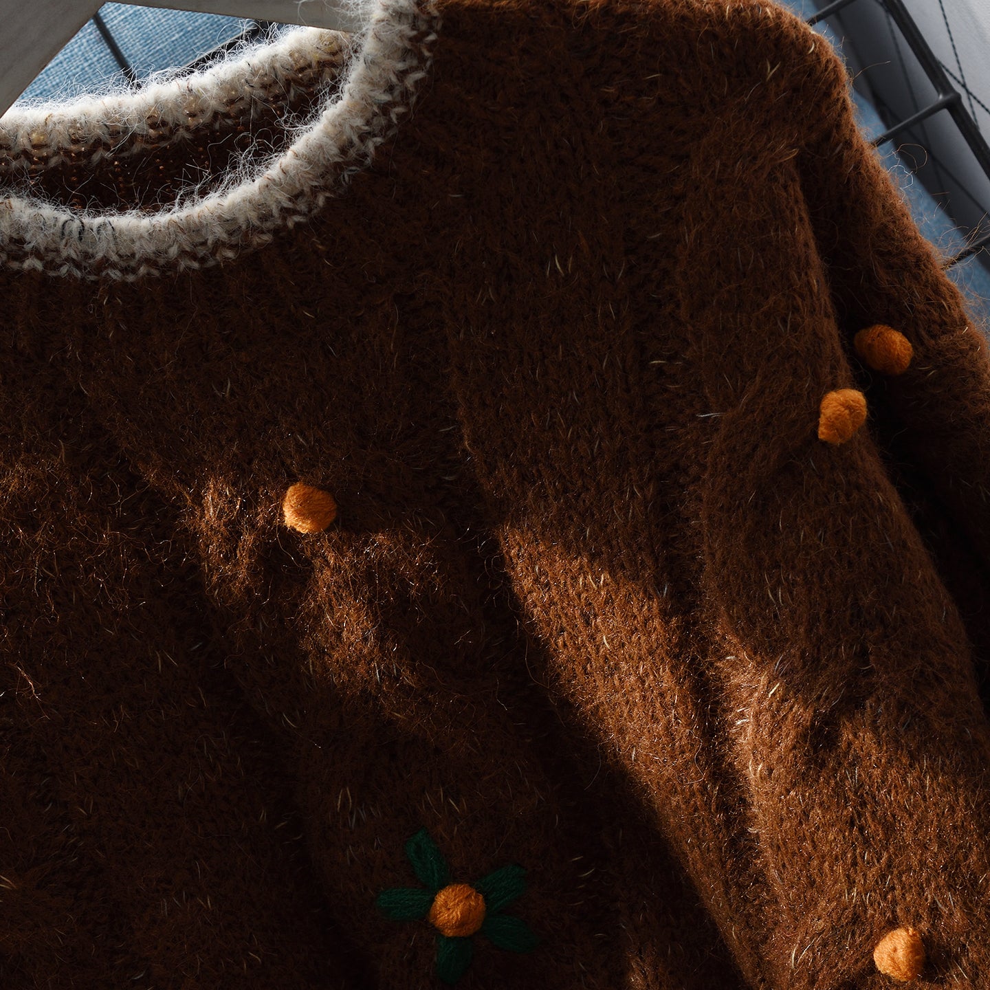 Women Loose 3D Decorated Crew Neck Sweate Sweet Knitted Top for Autumn L15