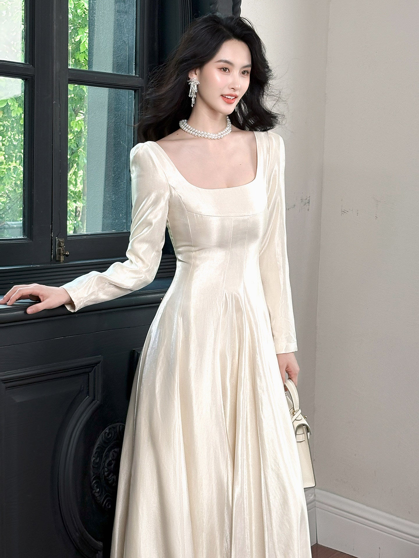 Square Neck Long Sleeved Evening Dress Modest Wedding Dress For Bridal L29