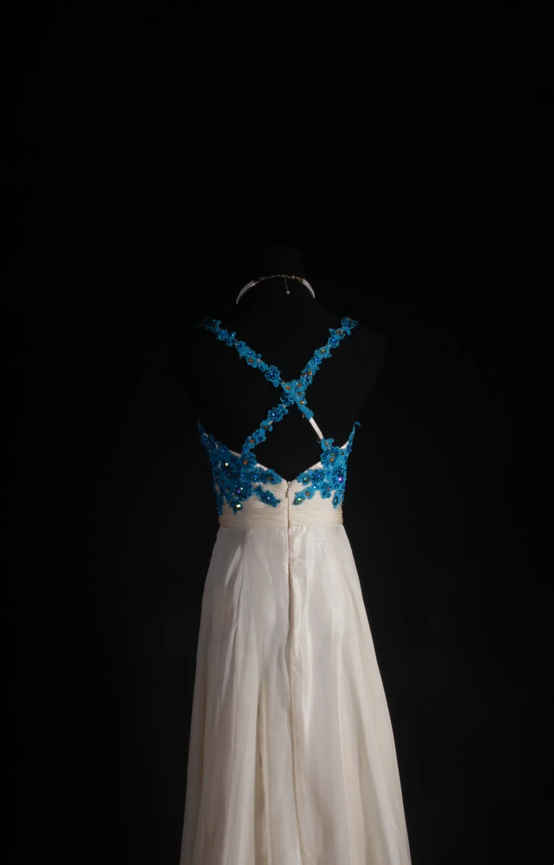 V Neck Champagne Tulle Prom Dress Applique Formal Party Dress P199