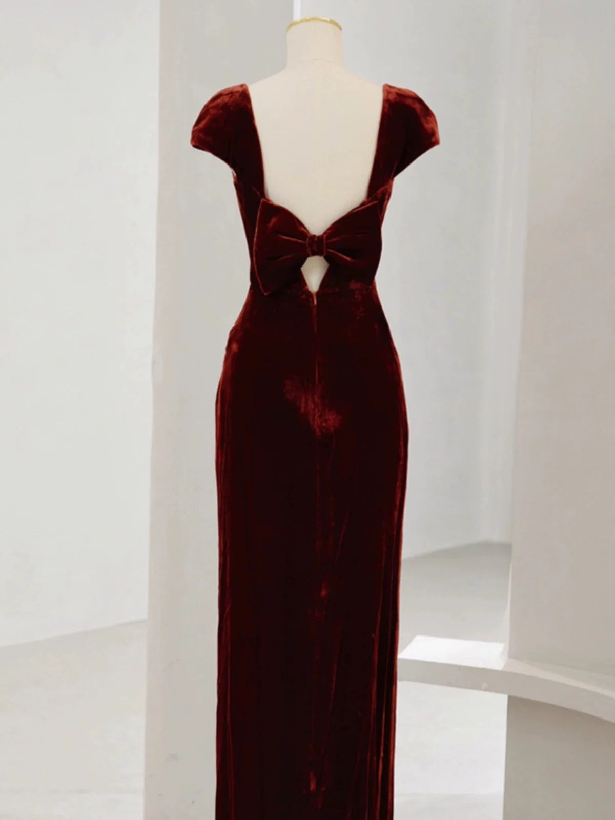 Burgundy Velvet Prom Dress Elegant Evening Dress Formal Dress P435