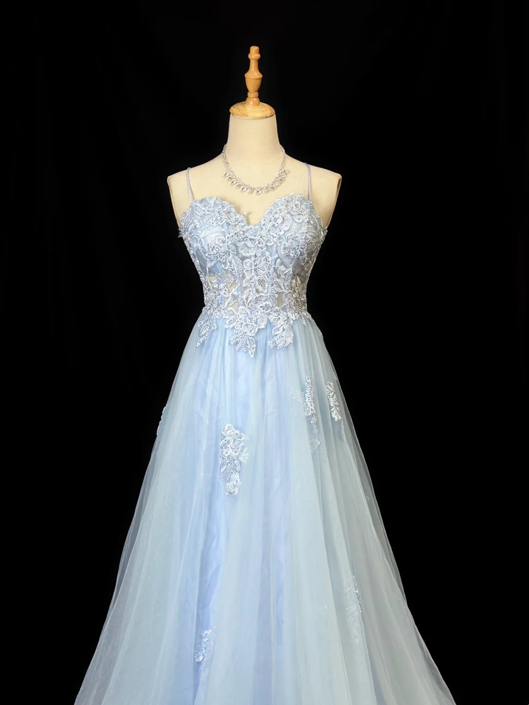 Spaghetti Straps A Line Blue Tulle Prom Dress Appliques Formal Dress P555