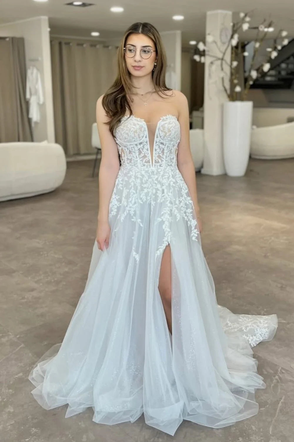 Strapless White Appliques A Line Tulle Wedding Dress P2466