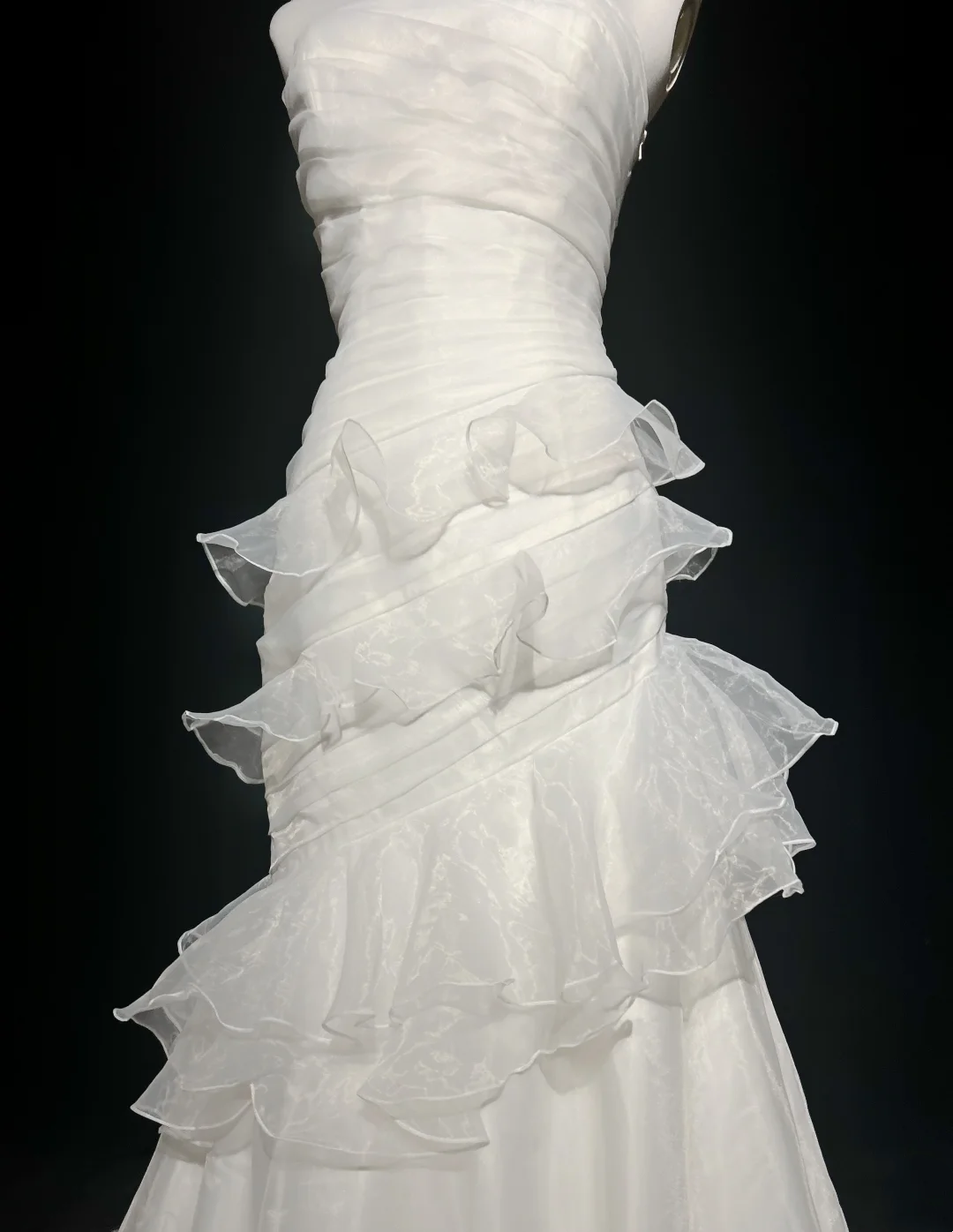Strapless White Mermaid Wedding Dress For Bridal Ruffled Evening Dress P872