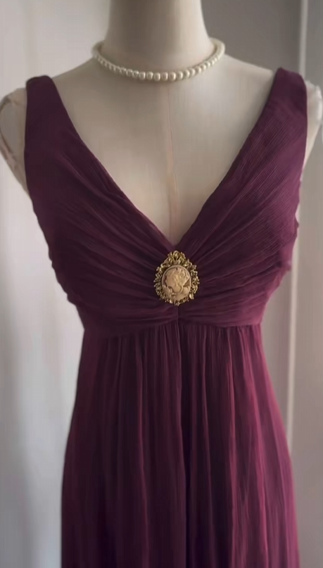 V Neck Burgundy Chiffon Evening Dress Wedding Guest Dress P1102