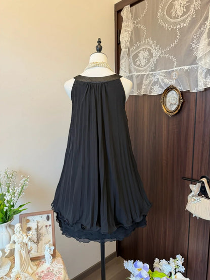 A Line Black Chiffon Homecoming Dress Pleated Party Dress   P1904