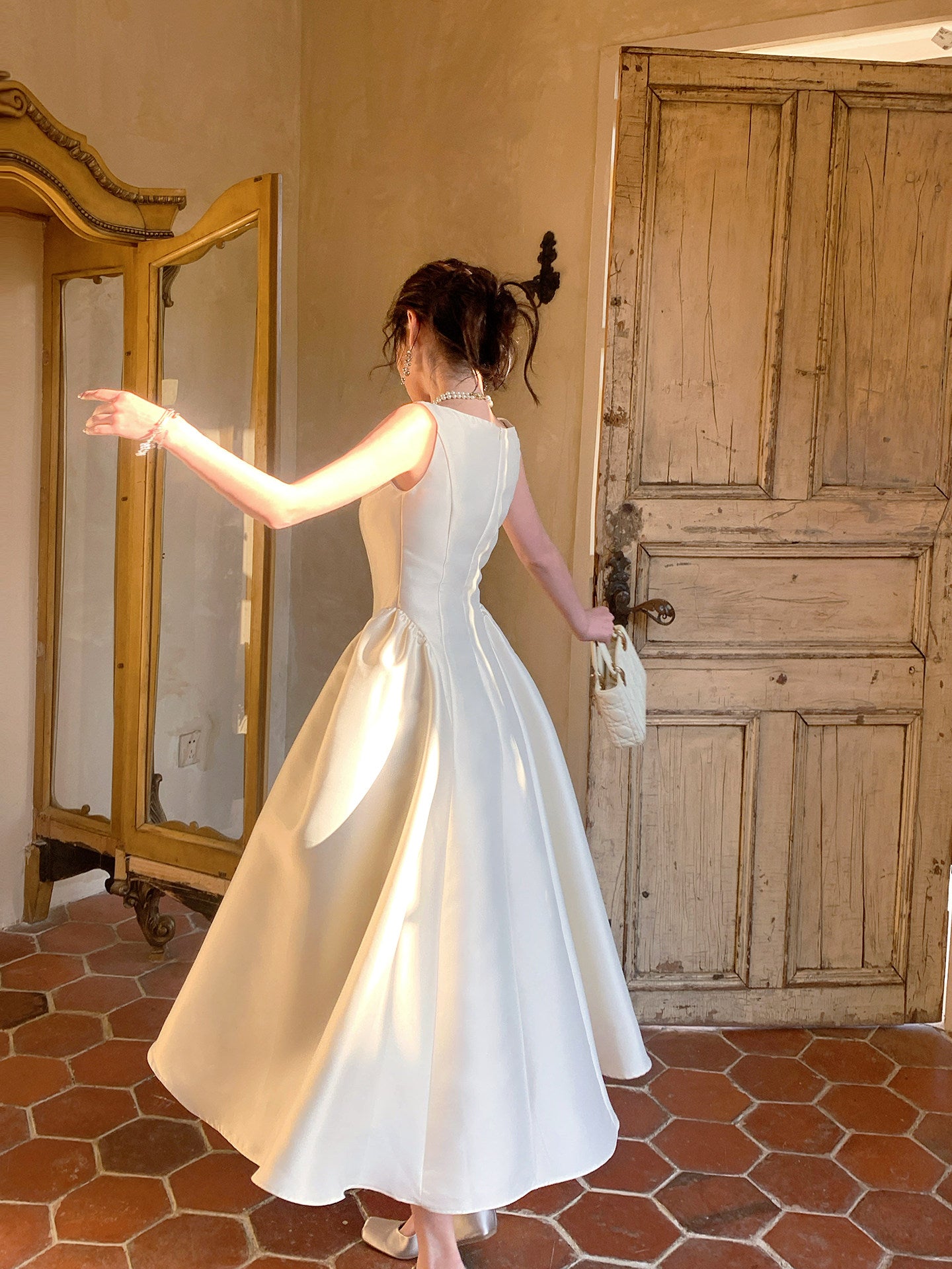 A Line Ivory Wedding Dress with Bridal Satin Evening Dress  P634