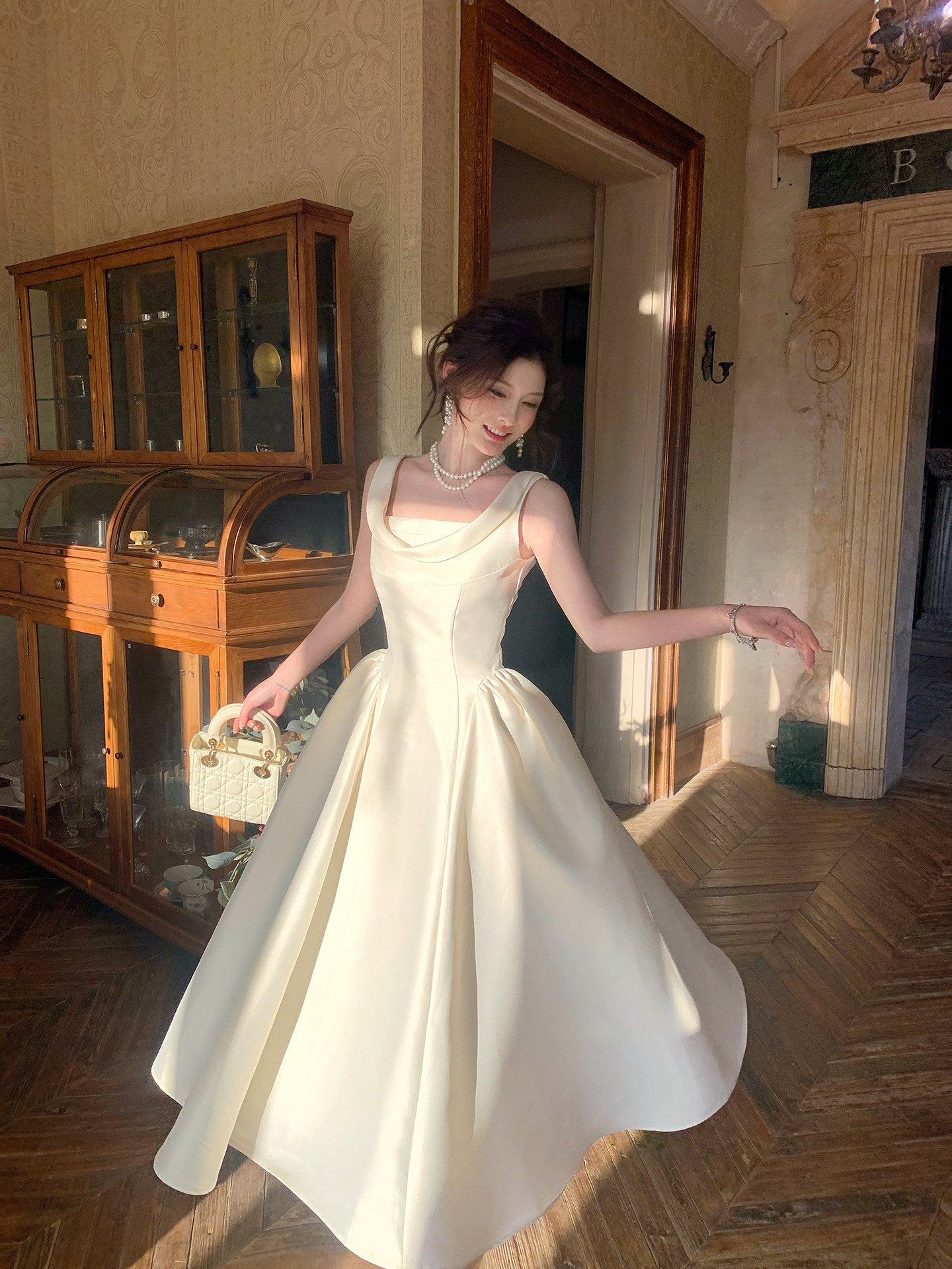 A Line Ivory Wedding Dress with Bridal Satin Evening Dress  P634