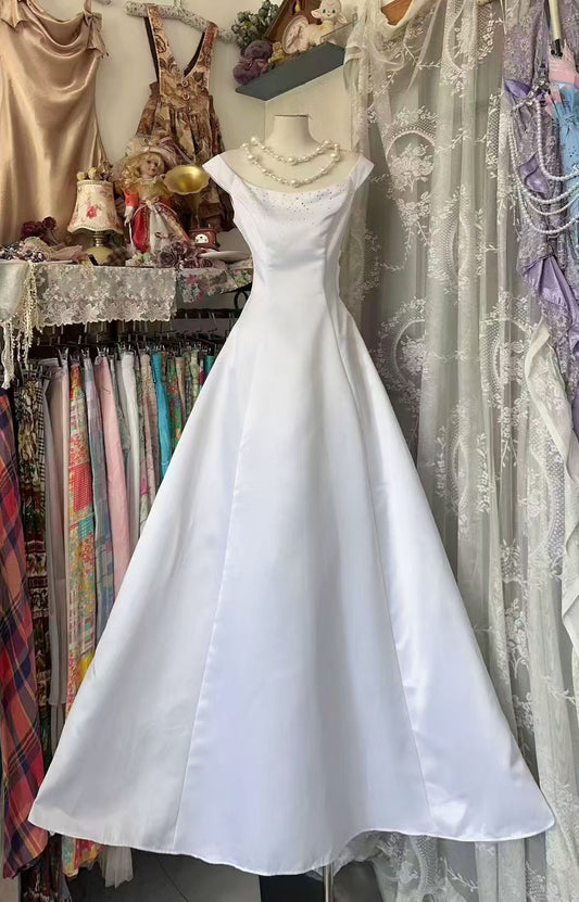 A Line Retro White Wedding Dress Satin Formal Dress  P1960