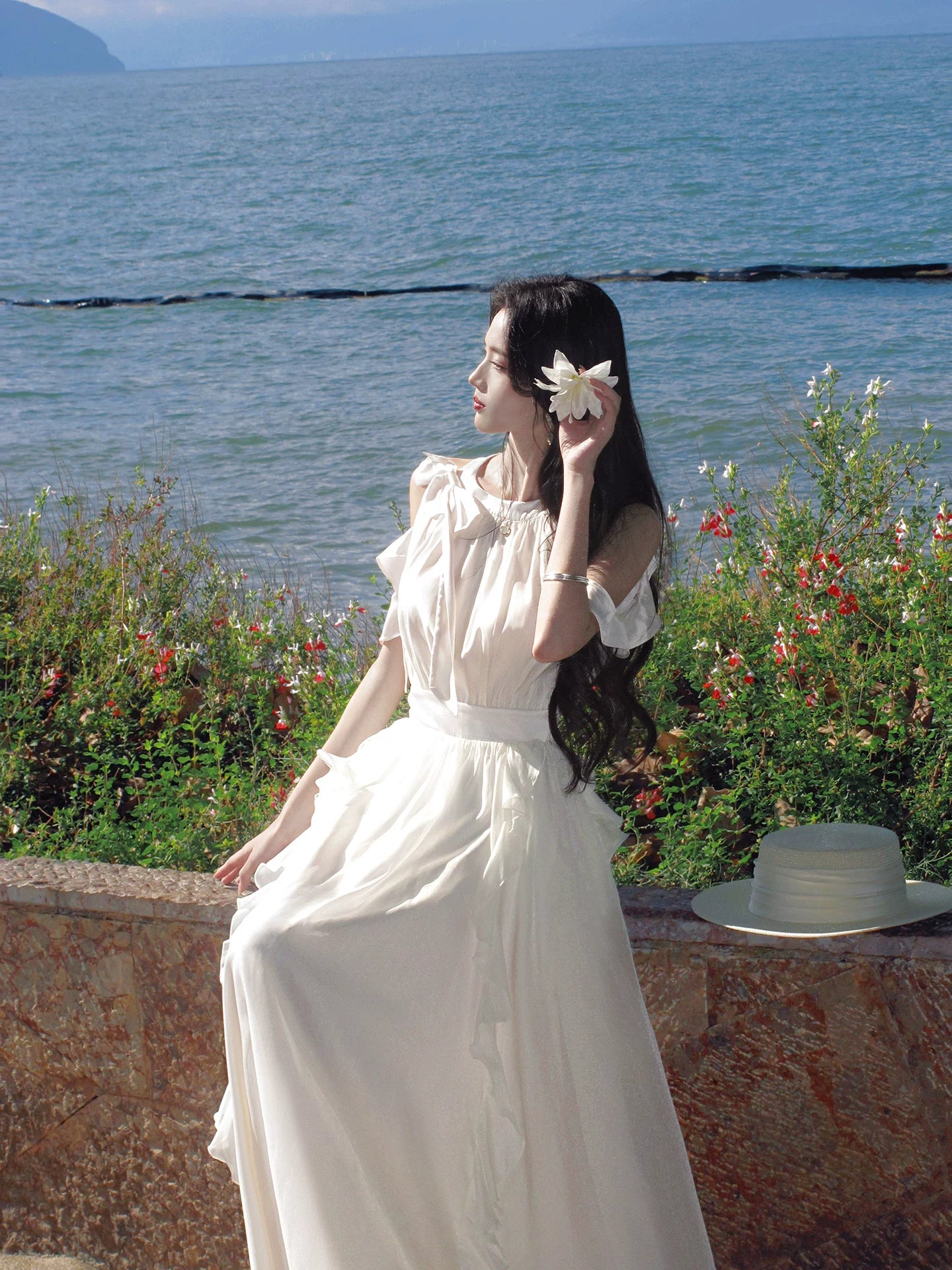 A Line Ruffled Wedding Dress Sleeveless Bridal Dress  P1284