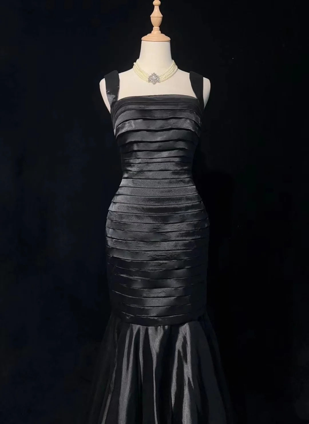 Black Mermaid Satin Prom Dress Pleated Formal Evening Gowns  P1203