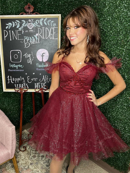 Burgundy Sparkle Tulle Homecoming Dresses Beaded Short Dress  P2318