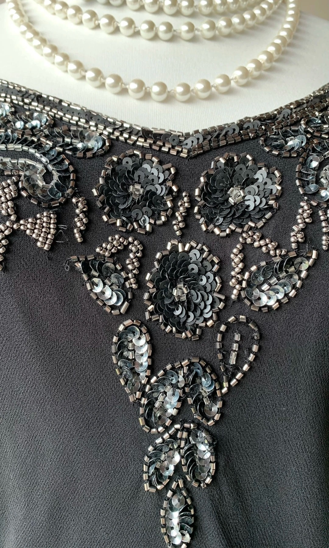 Elegant Black Chiffon Evening Dress Beaded Midi Dress  P1360