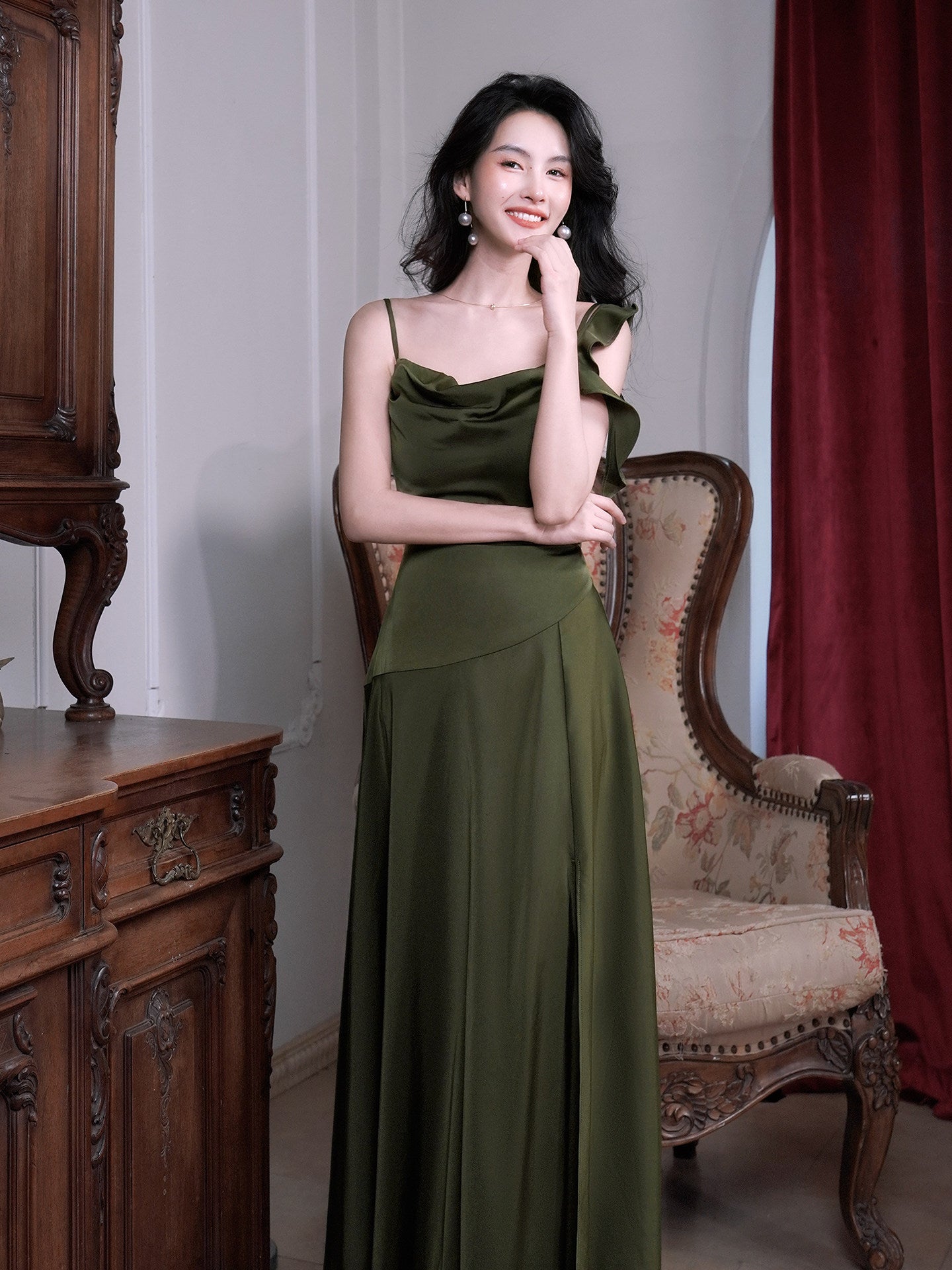 Emerald Green Ruffled Strap Prom Dress A Line Satin Party Gown  P774