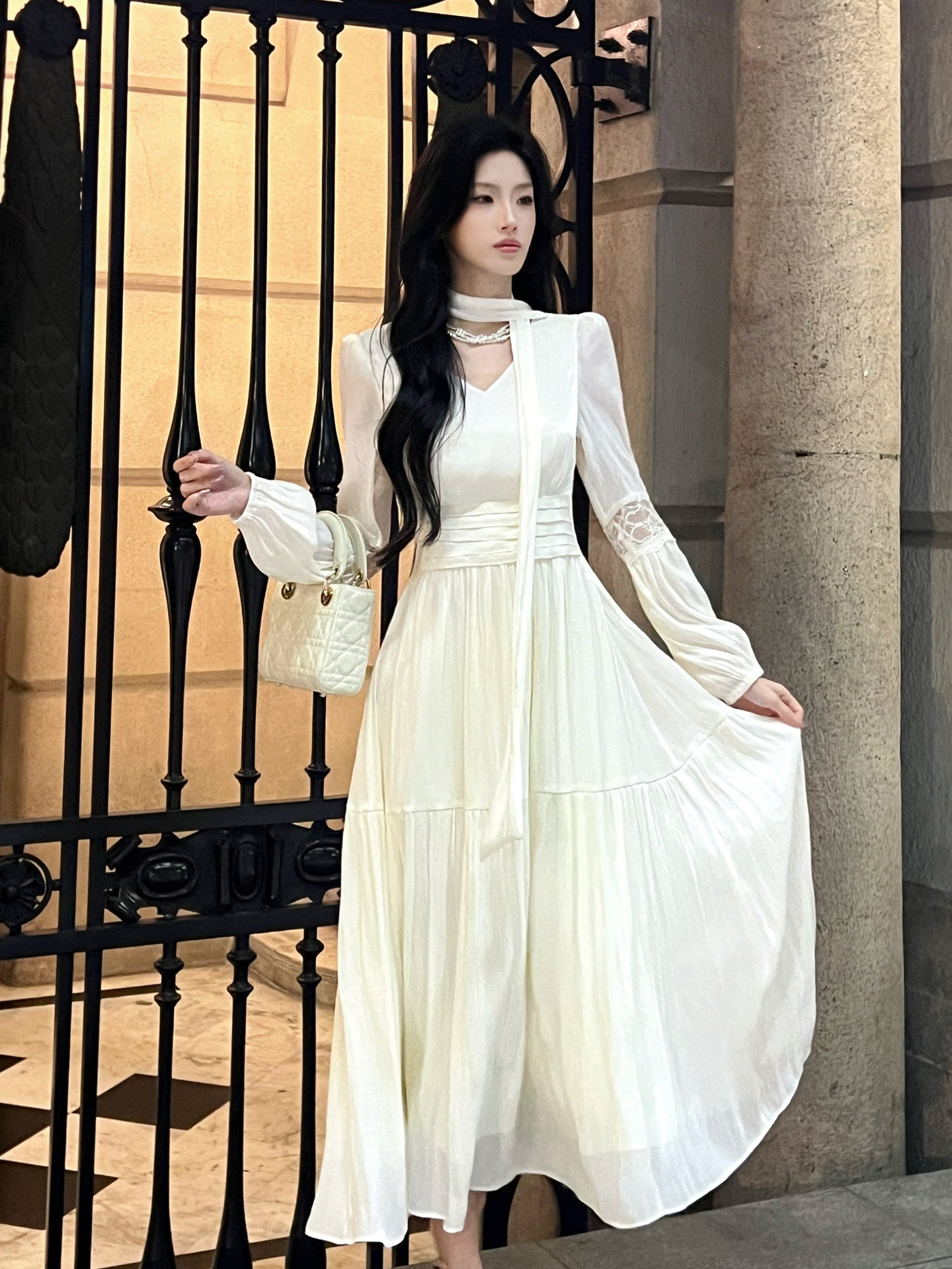 French Lace V-neck Dress with Fitted Waist  Long Sleeves A-line Maxi Dress  L60