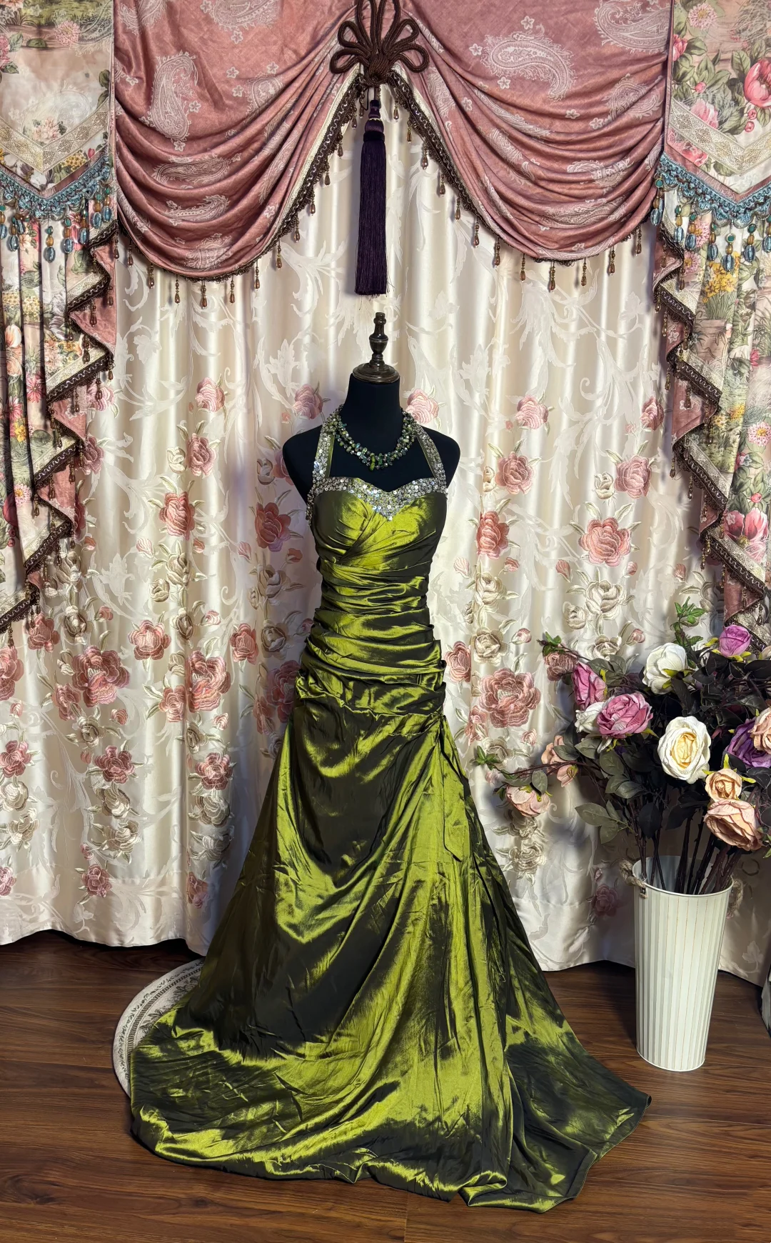 Halter Green Vintage Formal Prom Dress Elegant Evening Dress  P1135