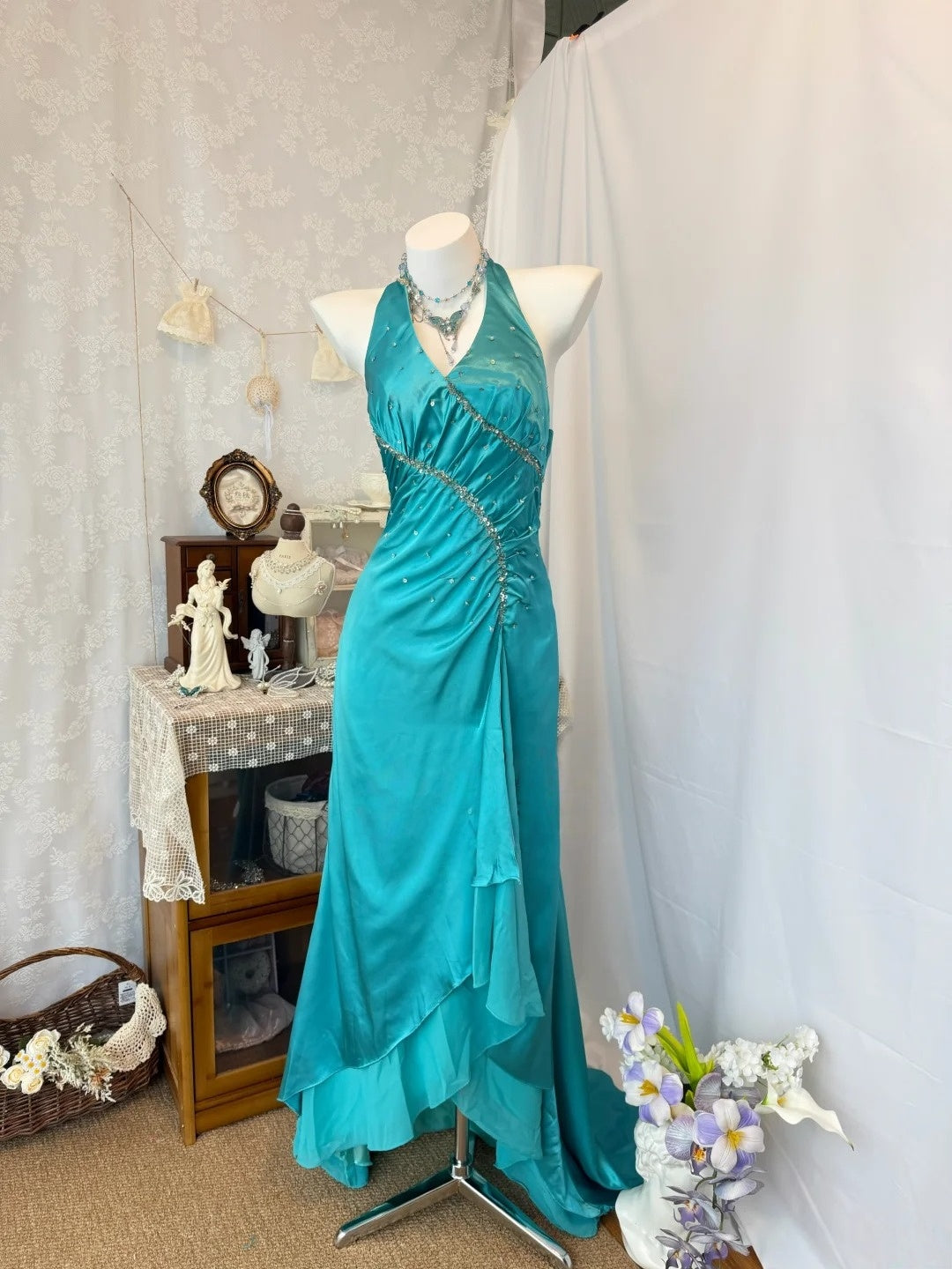 Halter Sheath Satin Prom Dress Retro Evening Gown  P1509