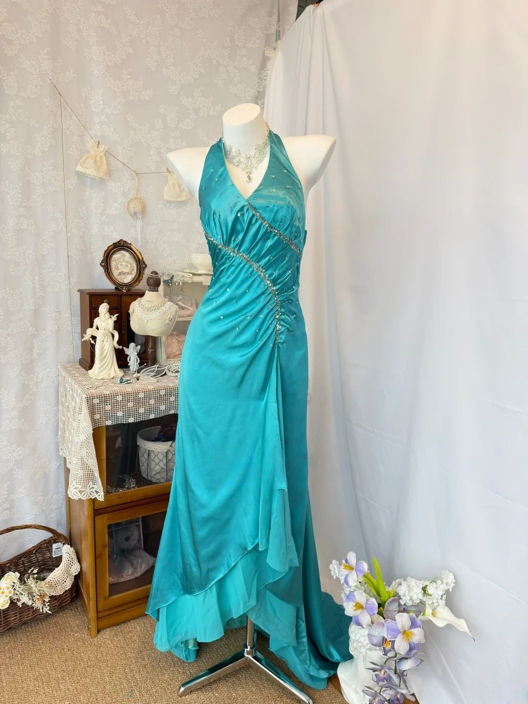 Halter Sheath Satin Prom Dress Retro Evening Gown  P1509