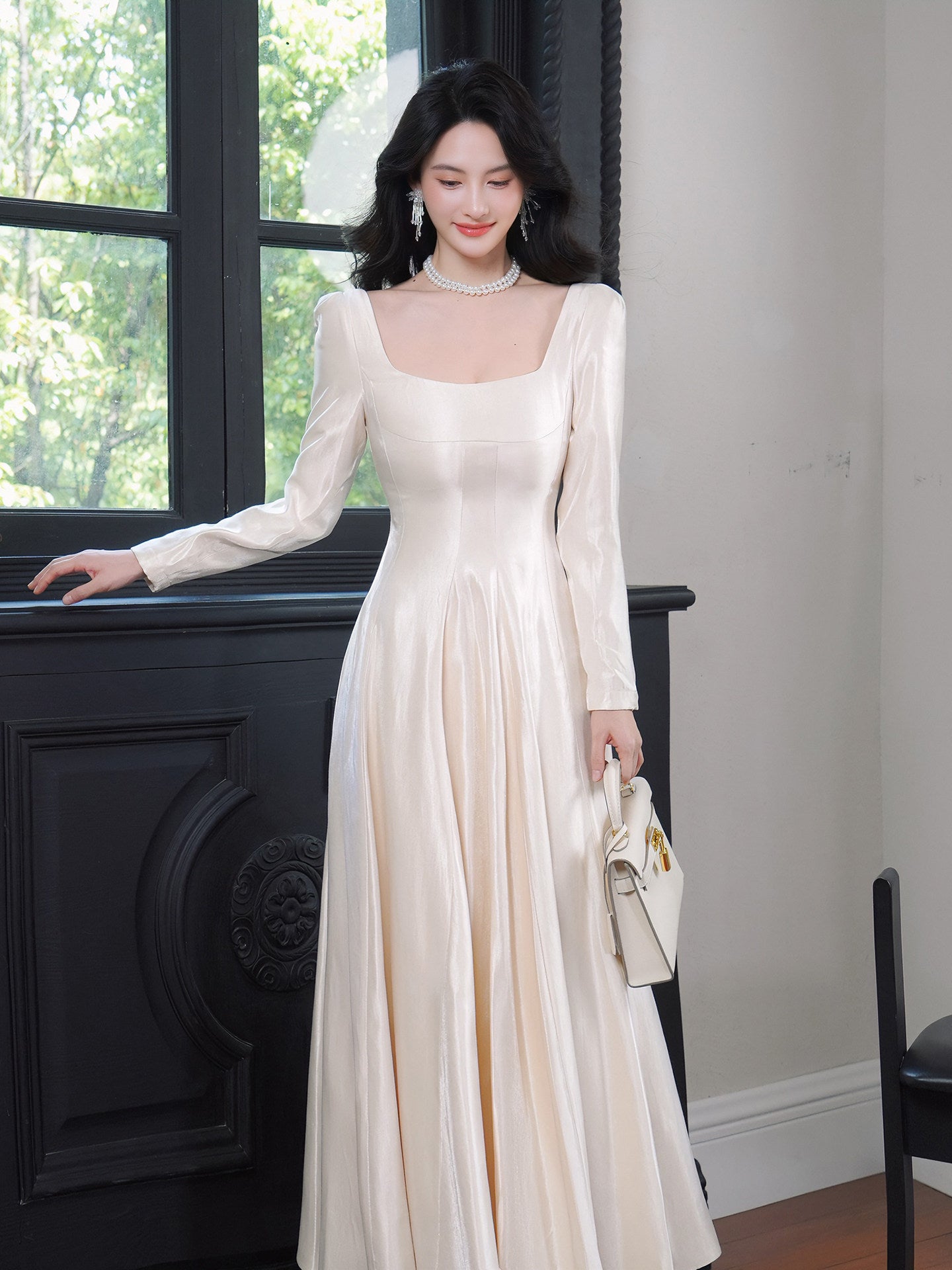 Square Neck Long Sleeved Evening Dress Modest Wedding Dress For Bridal  L29