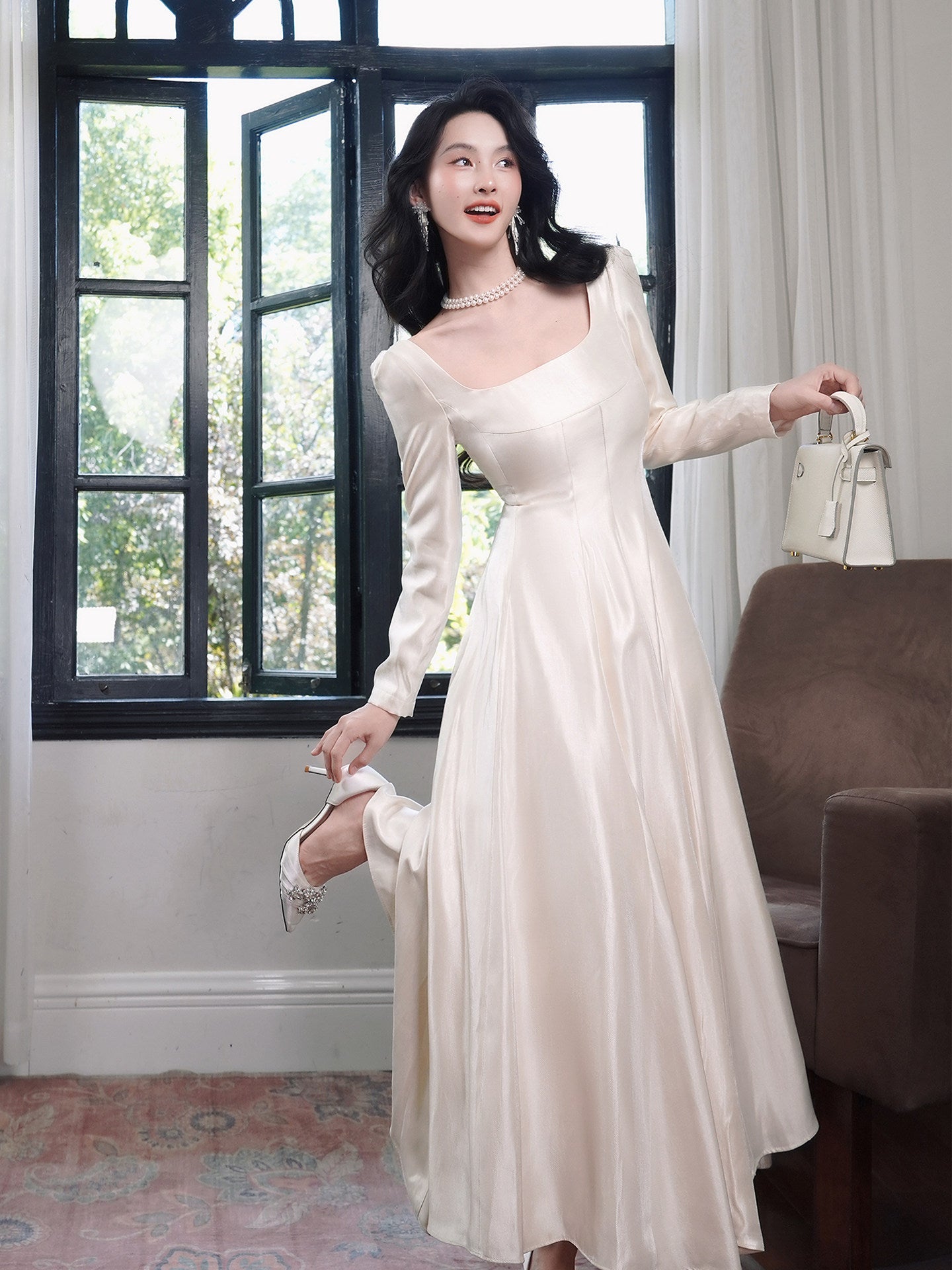 Square Neck Long Sleeved Evening Dress Modest Wedding Dress For Bridal  L29