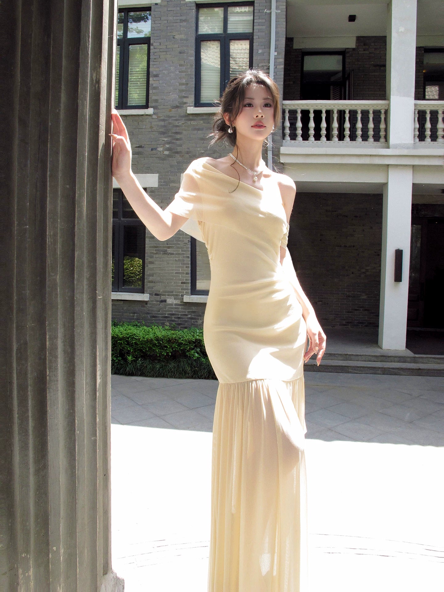 Off The Shoulder Beige Sheath Prom Dress Chiffon Wedding Guest Dress P1624