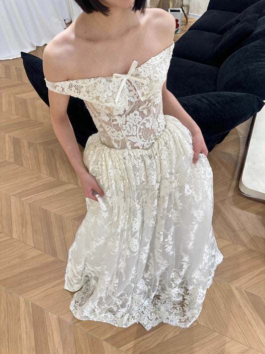 Off The Shoulder Lace Ivory Wedding Dress A Line Bride Dress  P951