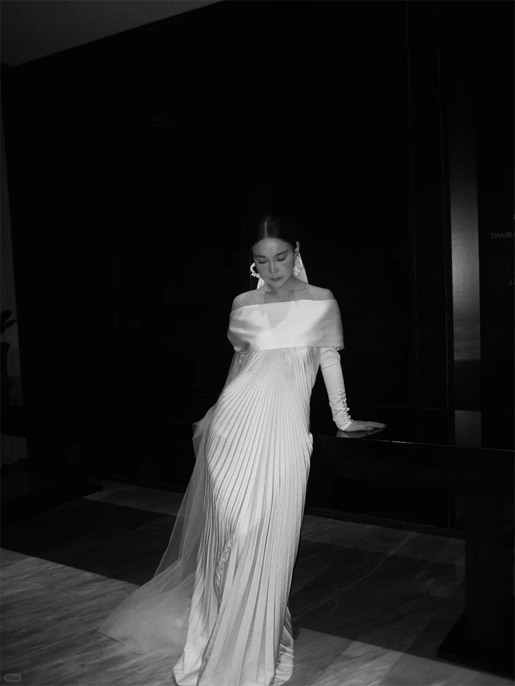 Off The Shoulder White Pleated Wedding Dress Elegant Satin Bride Dress   P948