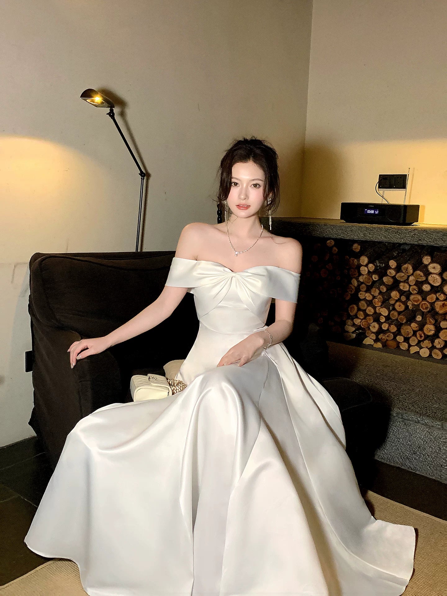 Off The Shoulder White Satin Wedding Dress Long Birthday Dress P1612