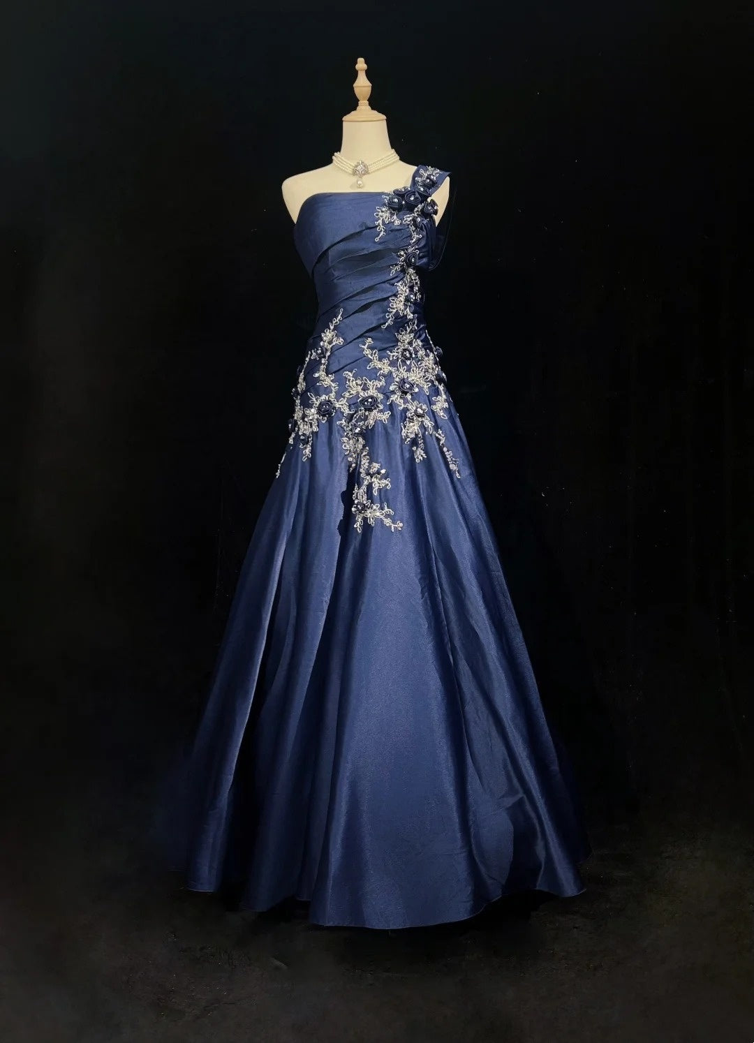 One Shoulder Navy Blue Satin Prom Dress Retro Evening Gown With Appliques  P2670