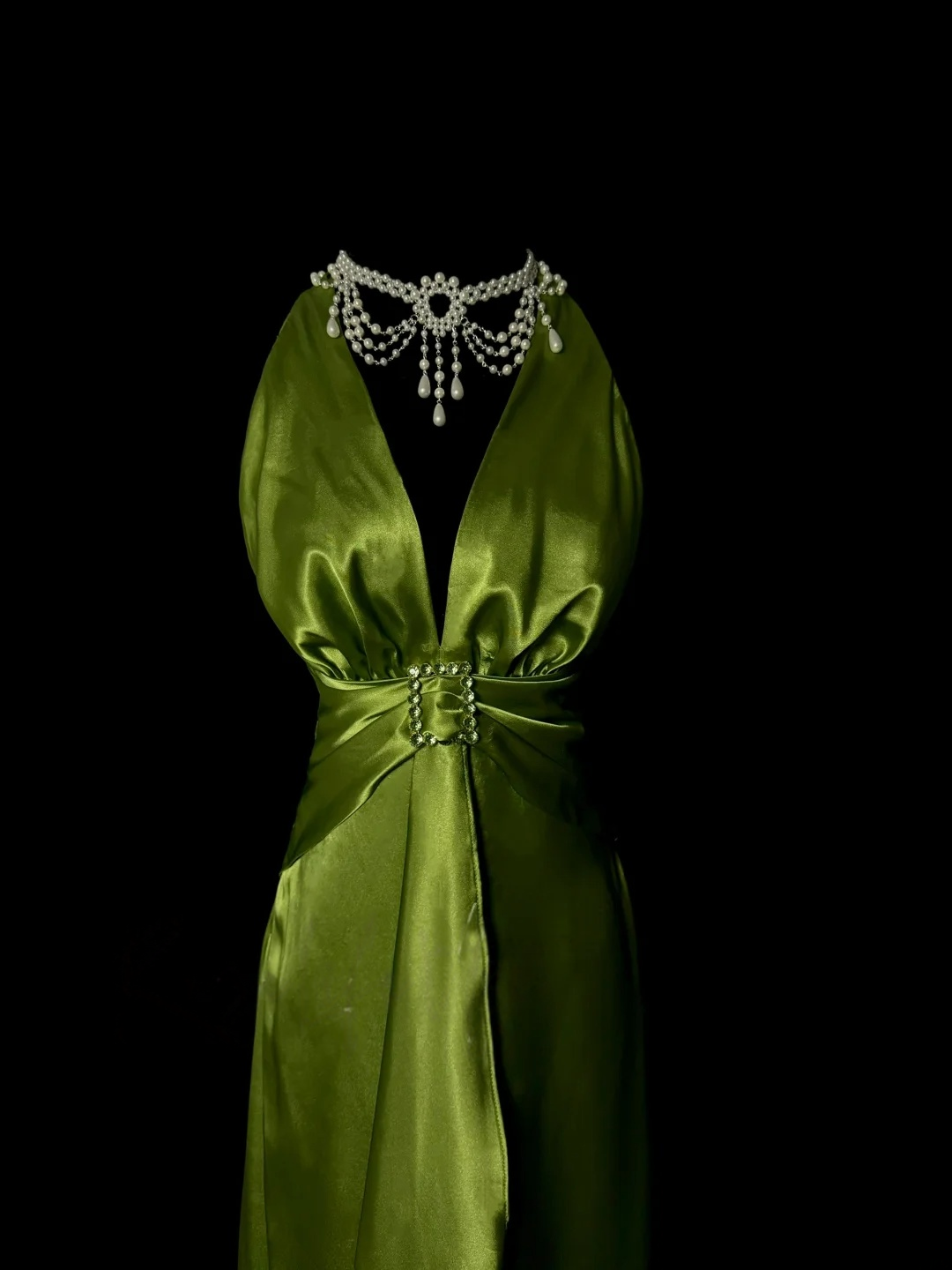 V Neck Green Satin Prom Dress Ruffle Evening Dress  P116