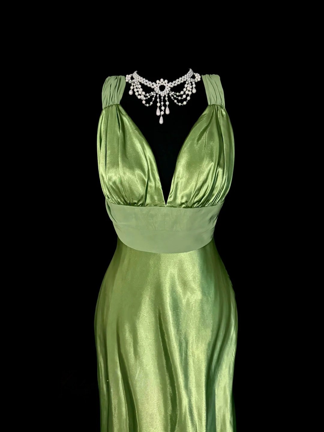 V Neck Green Satin Mermaid Prom Dress Backless Evening Dress  P140