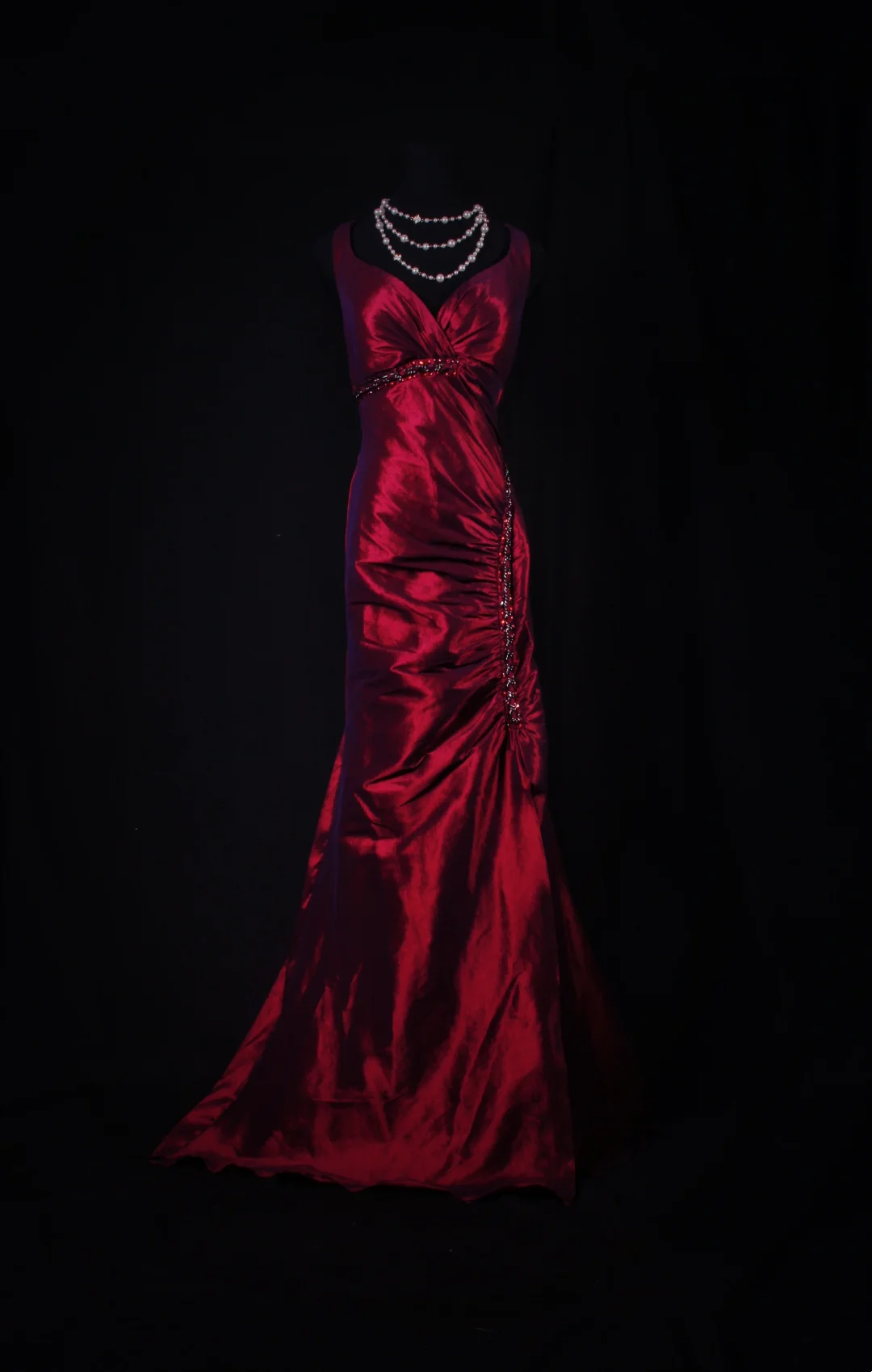 V Neck Red Satin Prom Dress Beaded Formal Party Dress  P167