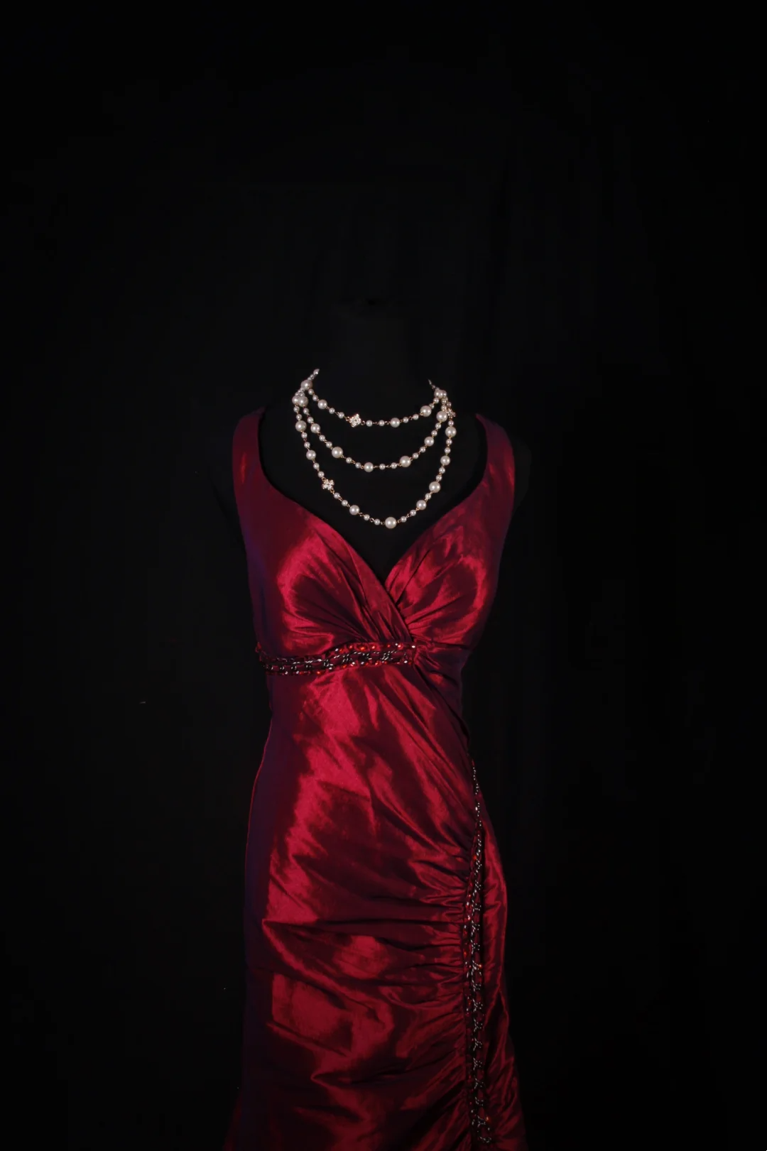 V Neck Red Satin Prom Dress Beaded Formal Party Dress  P167