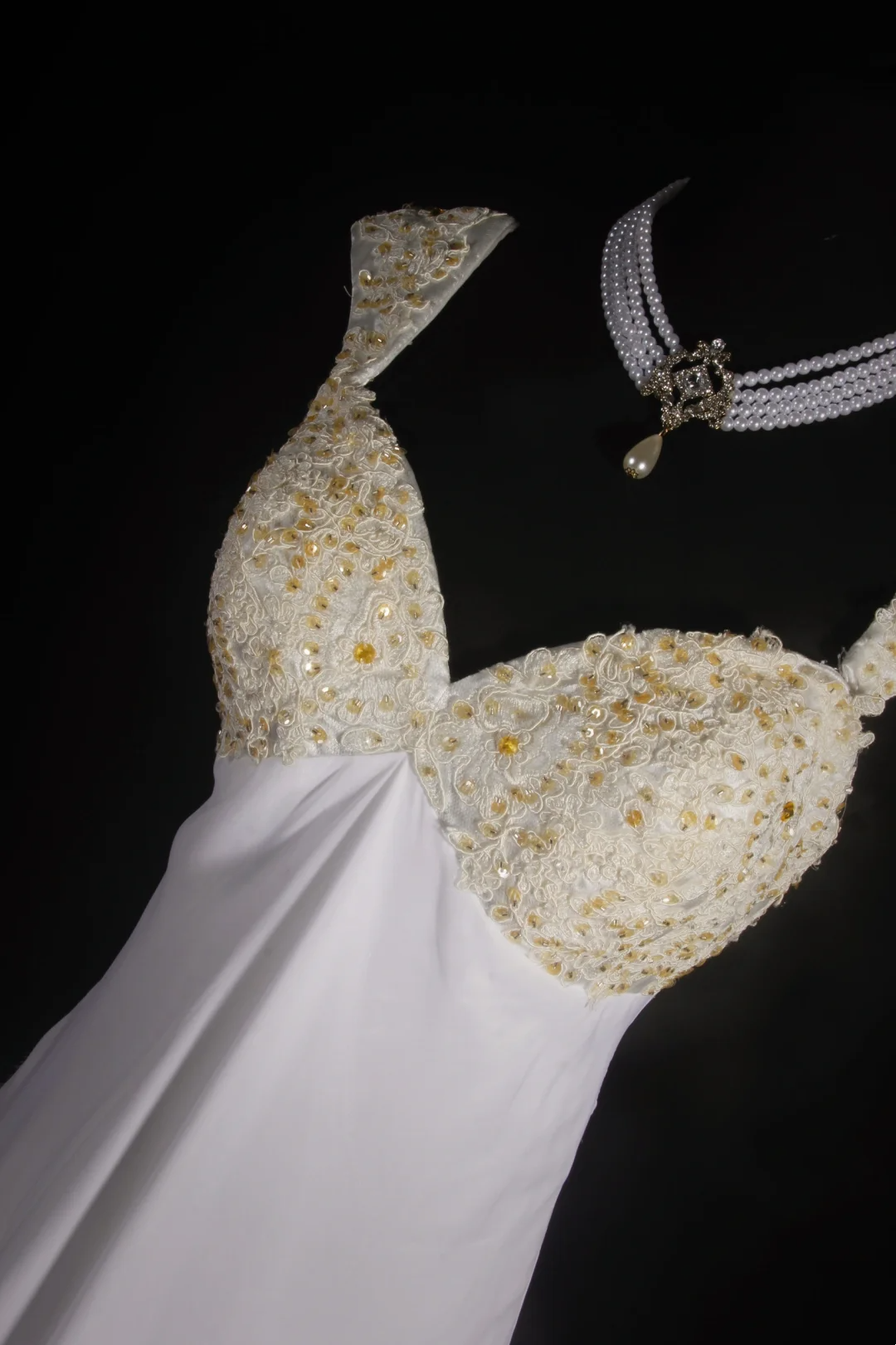 V Neck Chiffon Wedding Dress Beaded Applique Formal Evening Dress  P205