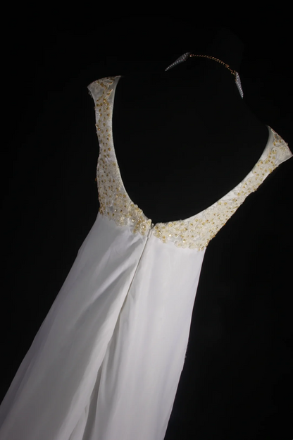 V Neck Chiffon Wedding Dress Beaded Applique Formal Evening Dress  P205