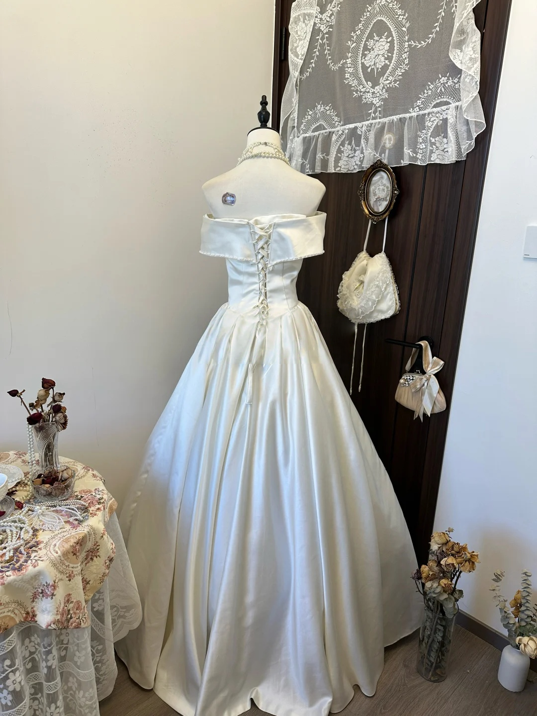 Off The Shoulder Ivory Birthday Dress With Pearl Bow Cute Wedding Dress For Bridal  P248