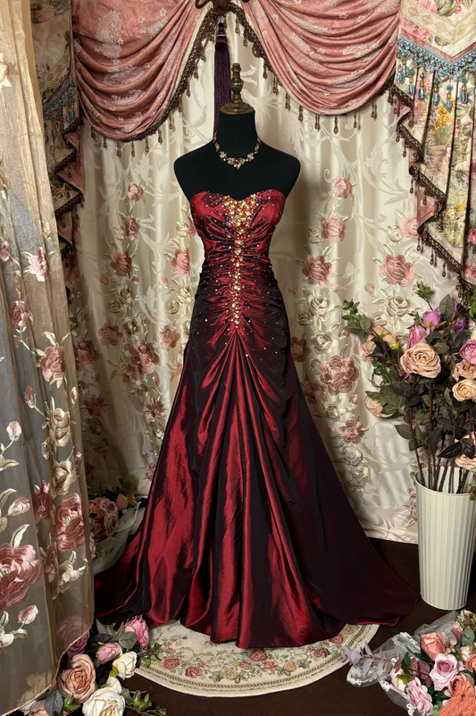 Sweetheart Burgundy Prom Dress Beaded Formal Dress Evening Gowns  P500