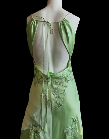 V Neck Green Satin Retro Prom Dress With Appliques Backless Formal Dress  P509