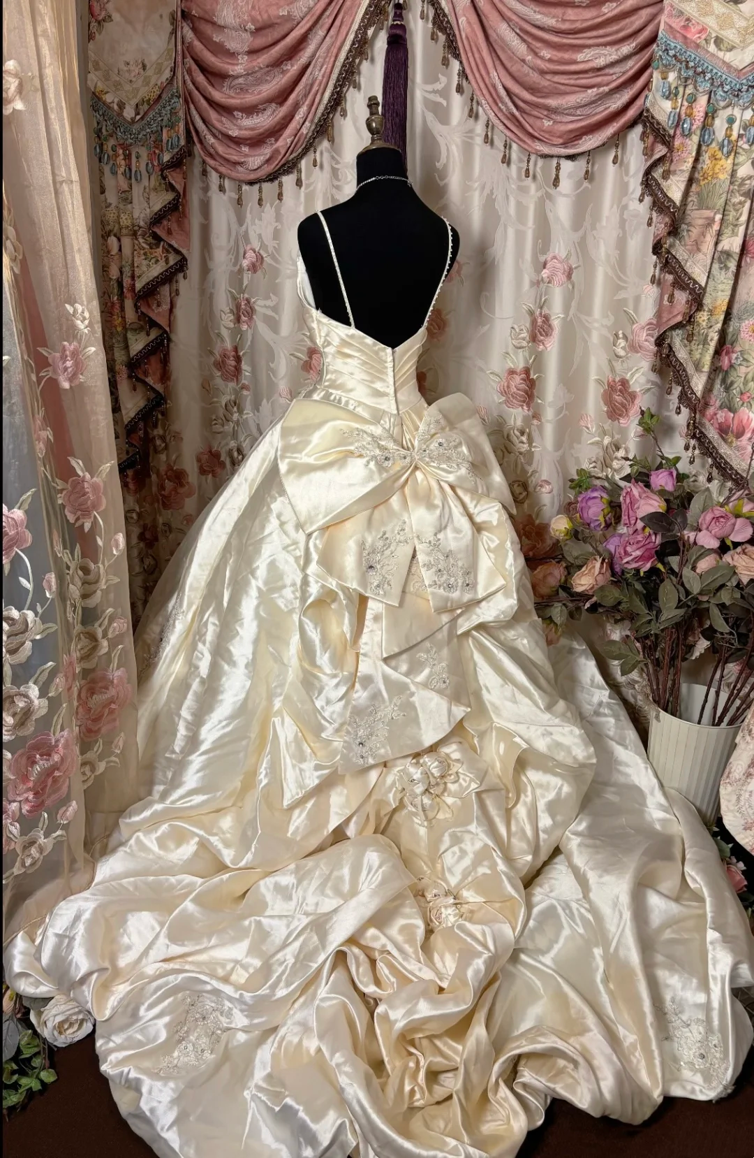 Spaghetti Straps Beige Ball Gown Sweet 16 Birthday Dress Quinceanera Dresses With Bow  P513