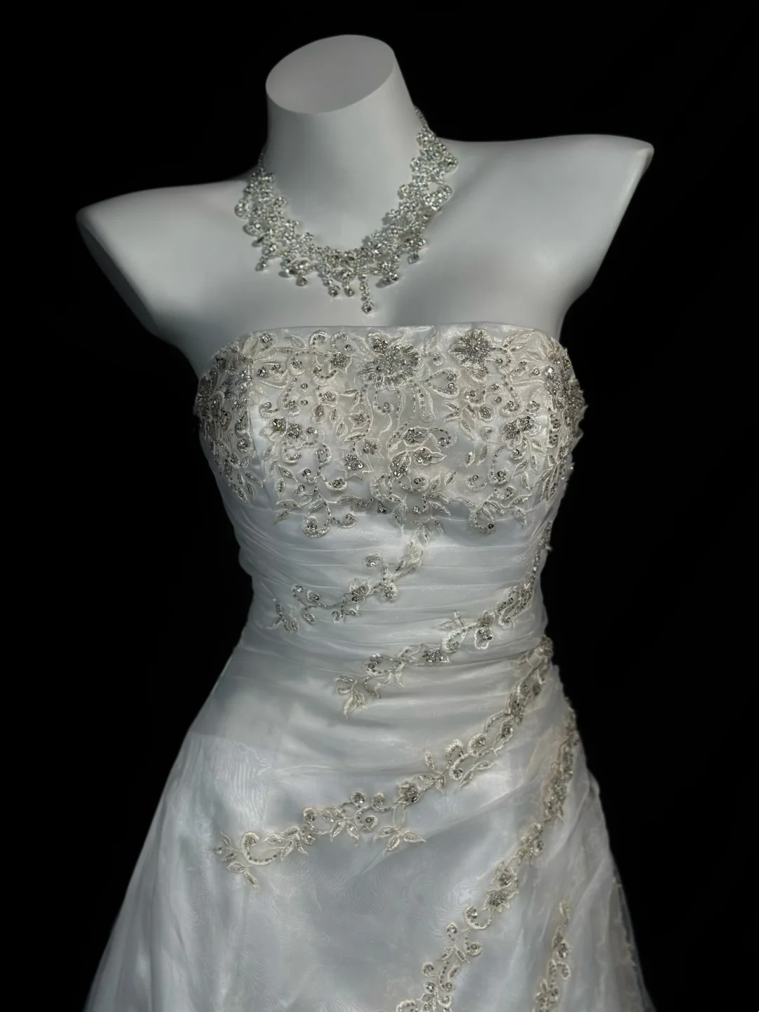 Strapless White Evening Dress With Applique Formal Party Dress Wedding Dress   P525