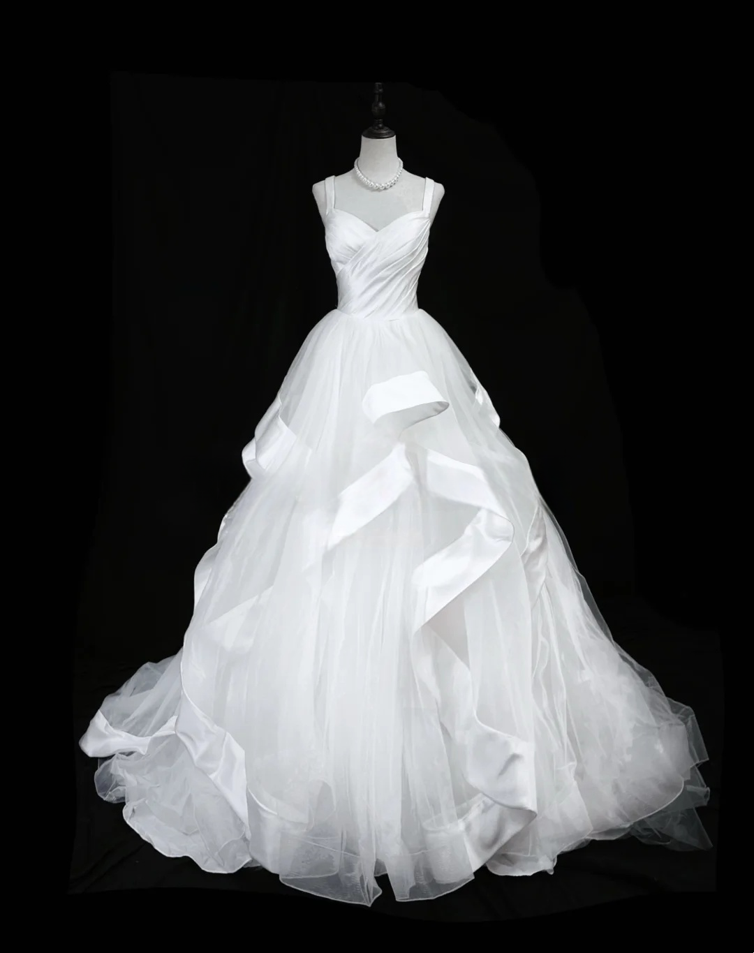Ball Gown White Tulle Wedding Dress Ruffled Formal Wedding Gown For Bridal  P558