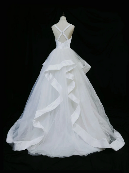 Ball Gown White Tulle Wedding Dress Ruffled Formal Wedding Gown For Bridal  P558