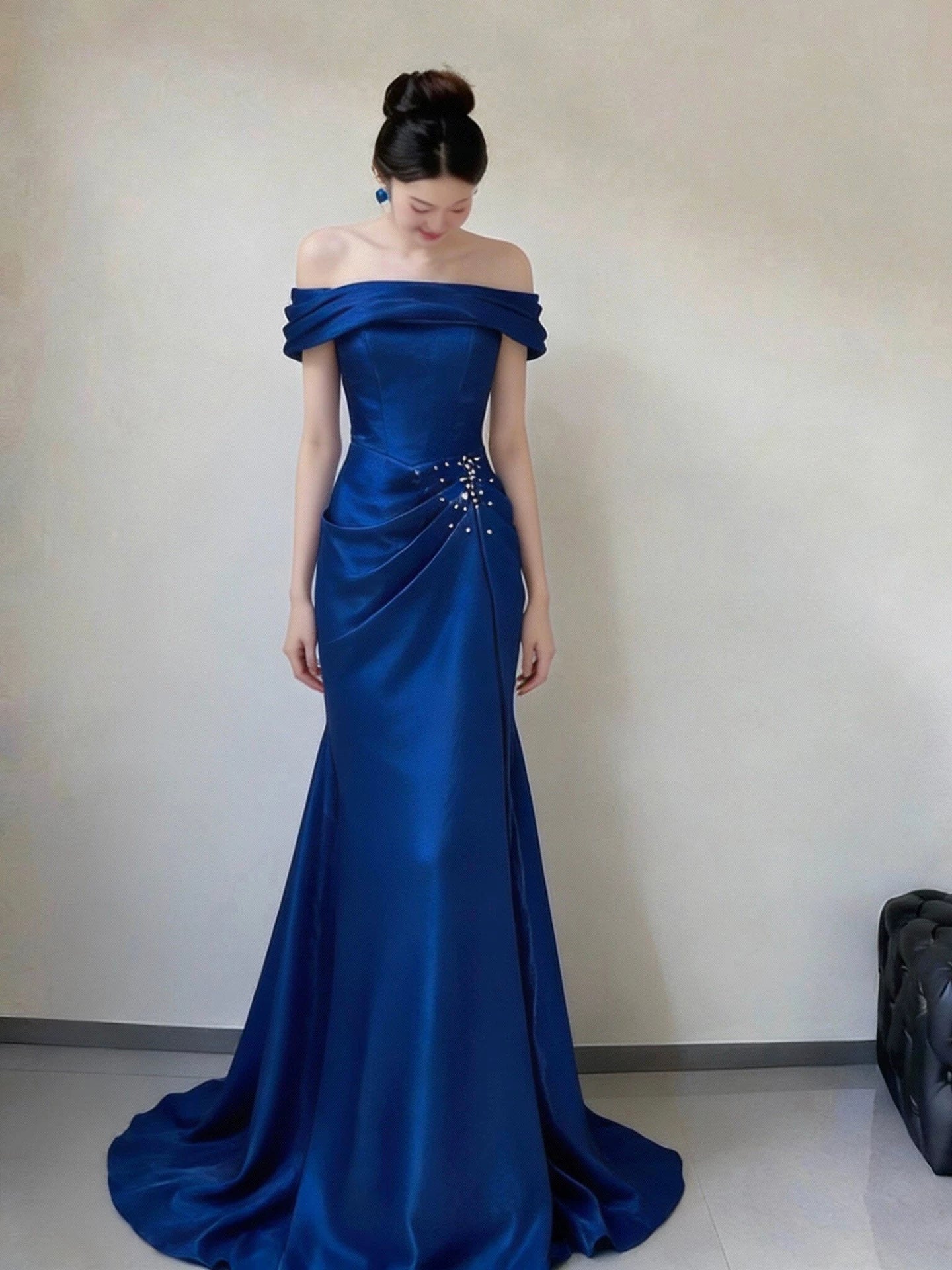 Off The Shoulder Royal Blue Mermaid Prom Dress Satin Evening Dress  P586