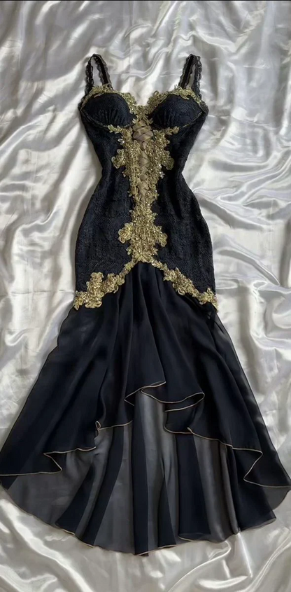 Vintage Black Lace Long Ruffled Prom Dress With Appliques  P612