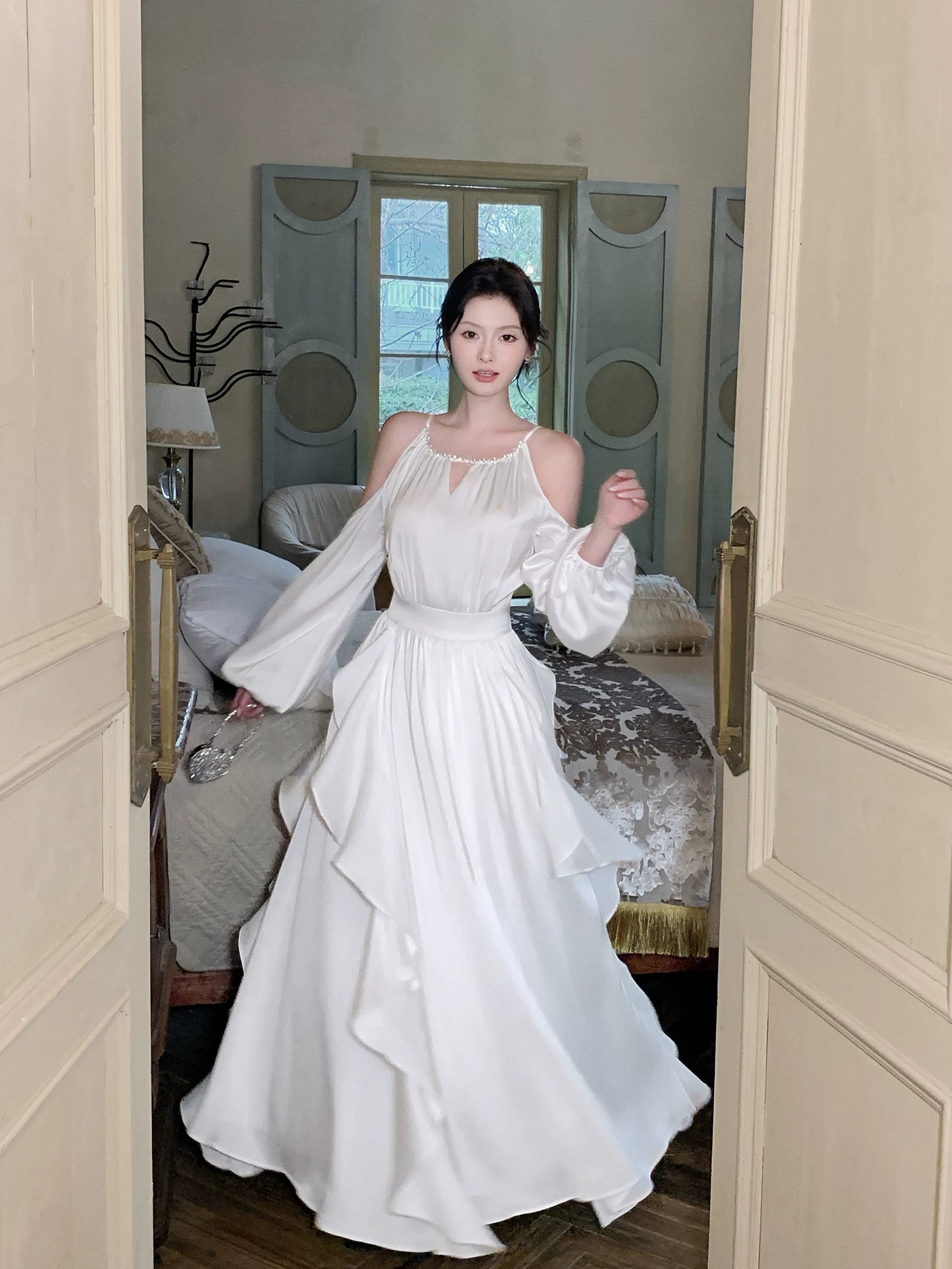 Round Neck A Line Ruffled Wedding Dress Chiffon Evening Dress  P1551