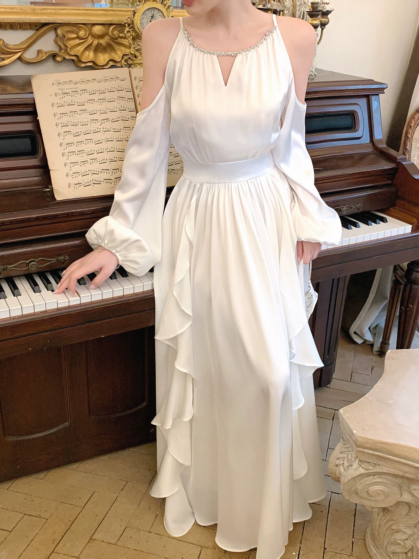 Round Neck A Line Ruffled Wedding Dress Chiffon Evening Dress  P1551