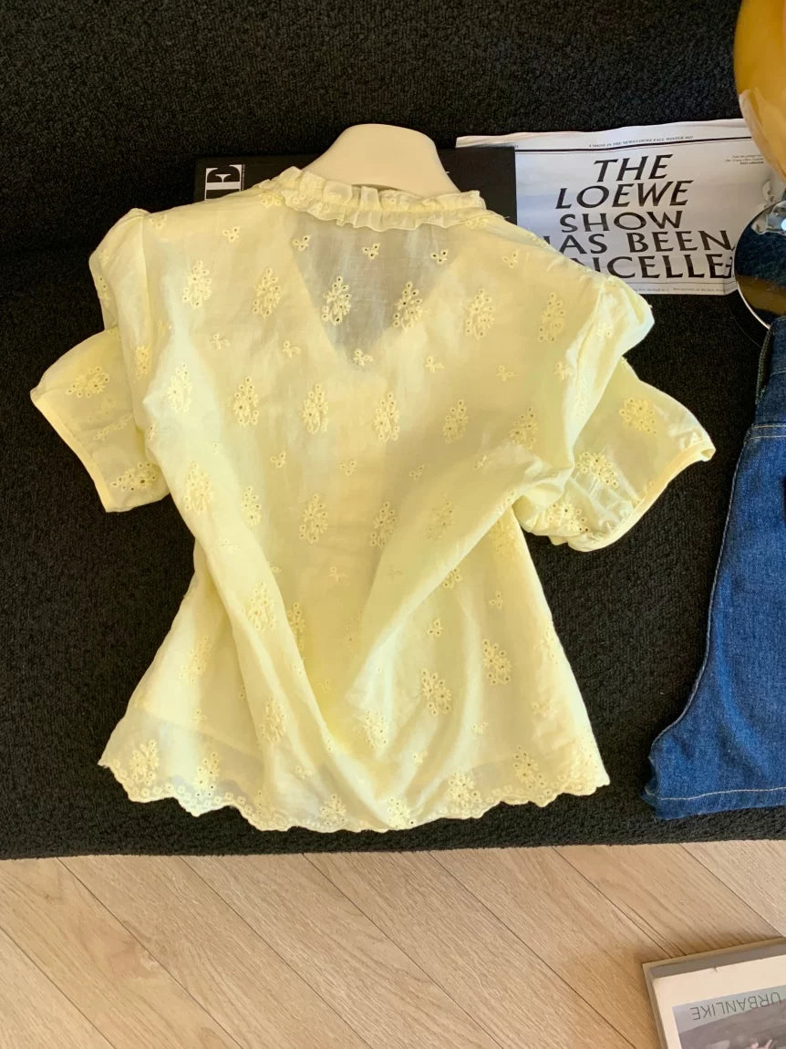 Short-sleeve Shirt with Sweet Ruffled Hollow-out Lace   L126