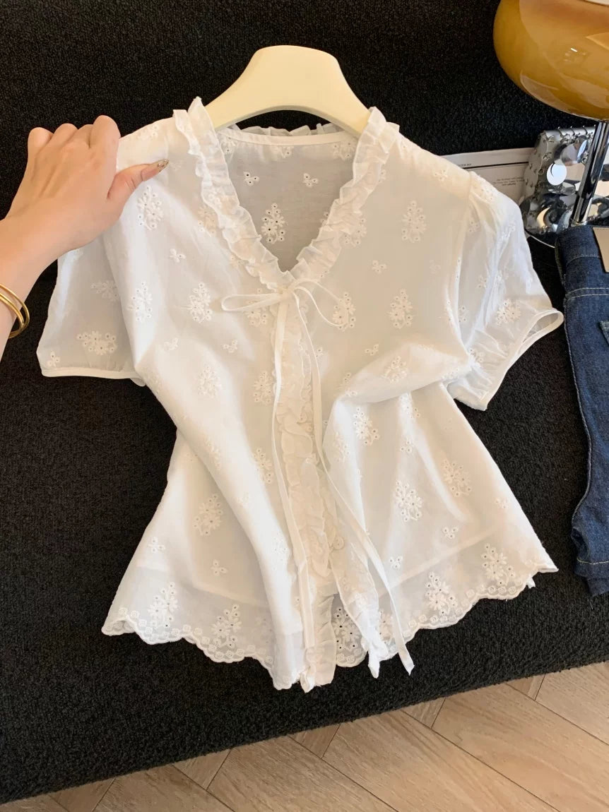 Short-sleeve Shirt with Sweet Ruffled Hollow-out Lace   L126