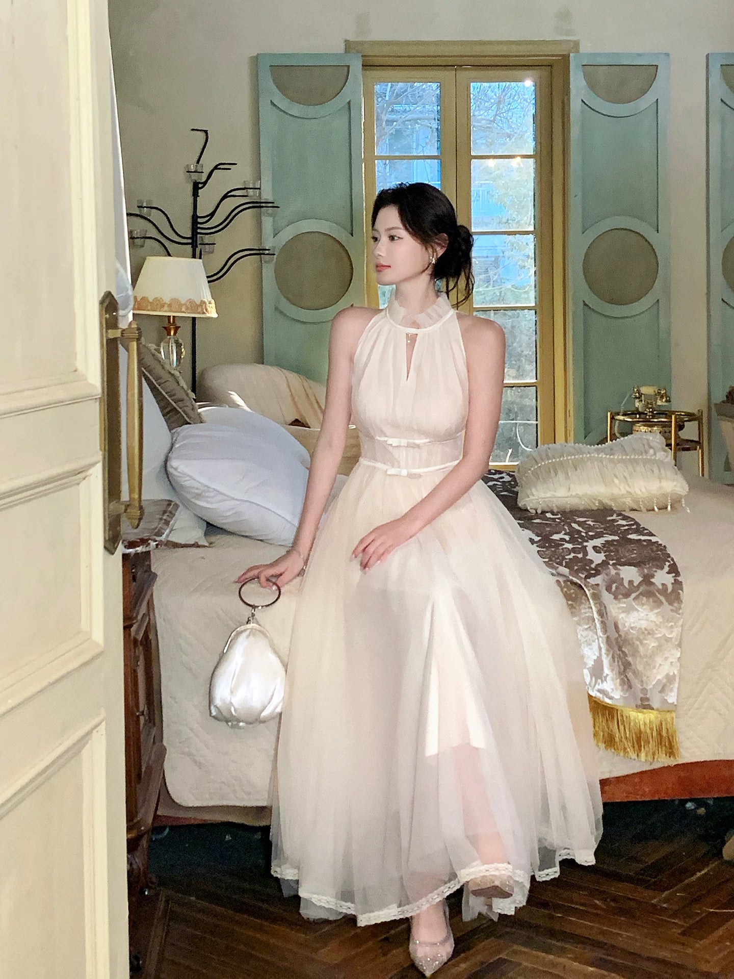 Sleeveless A Line Tulle Dress Elegant Wedding Dress  P1591